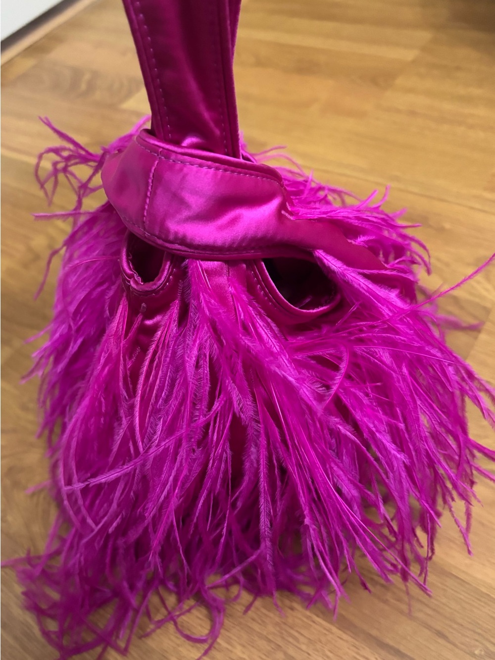 NWT J. Crew Collection Santorini Bag with Feathers in Neon Fuchsia - Picture 4 of 9